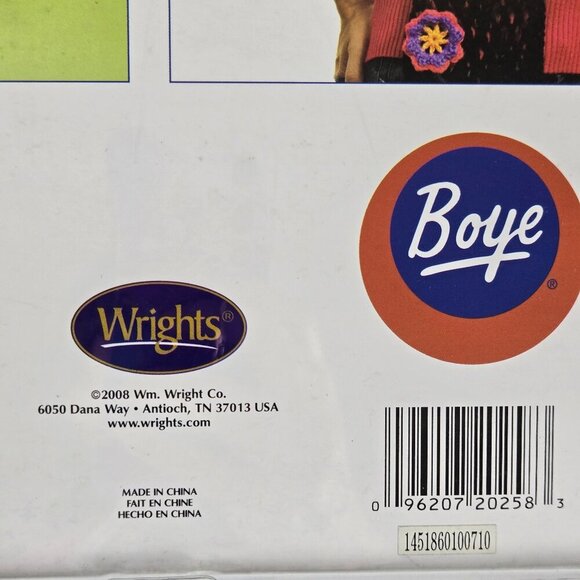 Boye "I Taught Myself Crochet" Kit with Book, Hooks, Bobbins Etc NWT Craft Gifts - Picture 7 of 8